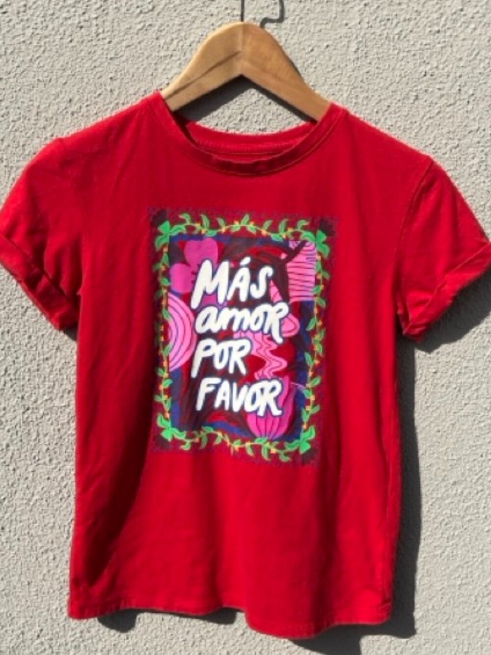 Mas Amor Porfavor (More Love Please) Red shirt Kids M